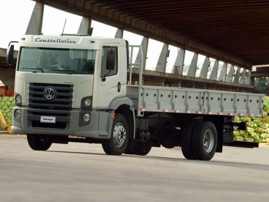  Volkswagen Constellation 13-180 2006 года  (фото 1 из 1)